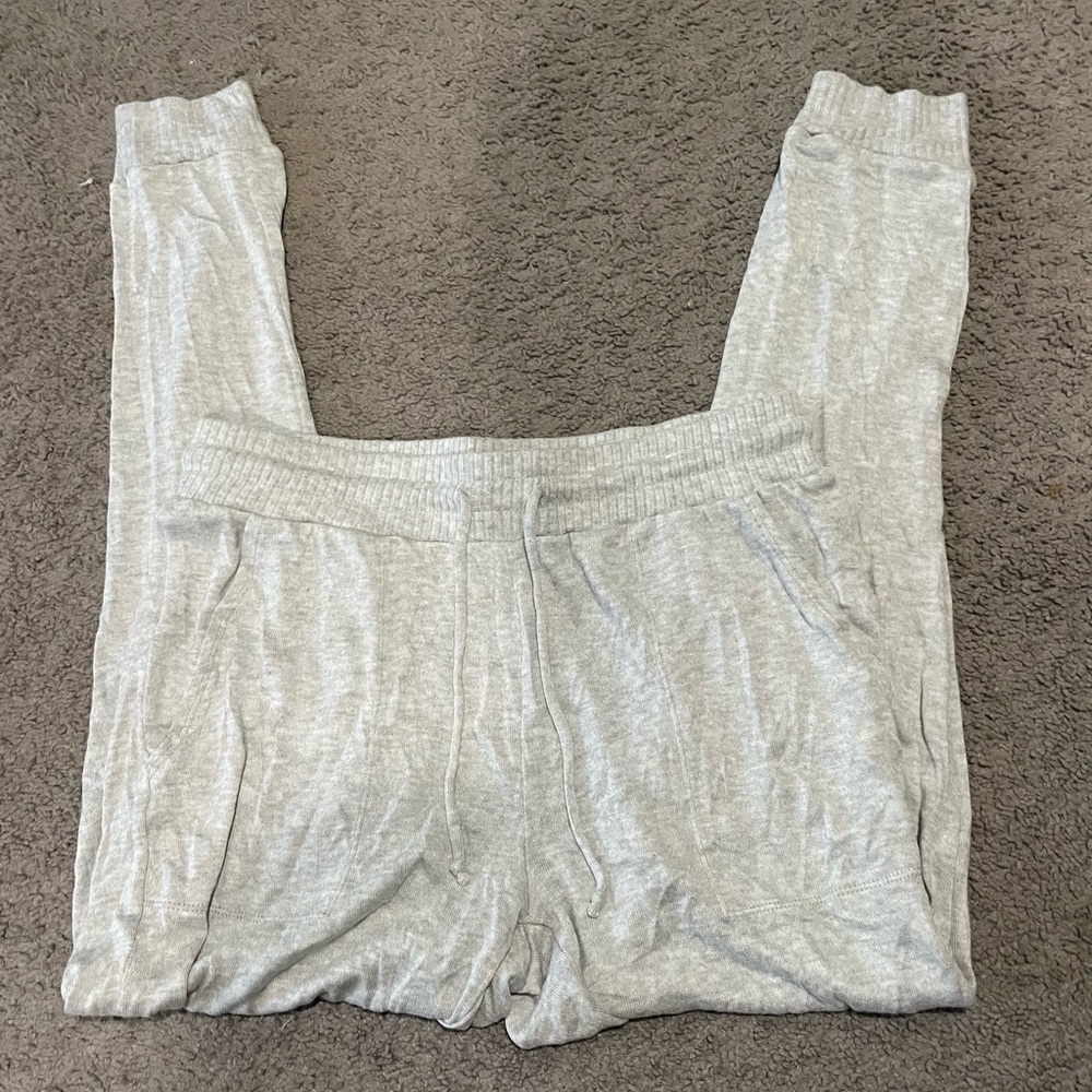 LOUNGE SWEATPANTS